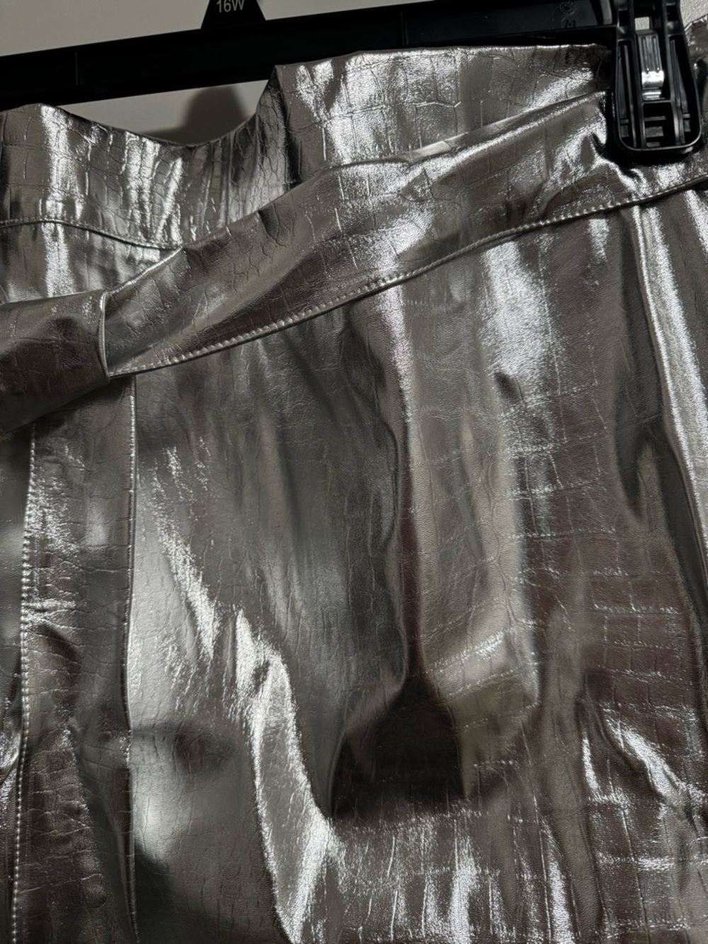 Plus Size Silver Metallic Tie-Waist Mini Skirt - Picture 4 of 5